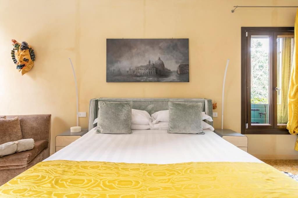 Postel nebo postele na pokoji v ubytování Cinqueteste Luxury Home