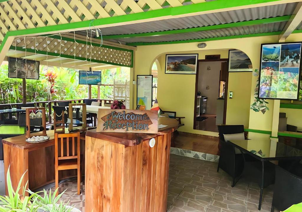 Restaurace v ubytování Buisson Guesthouse