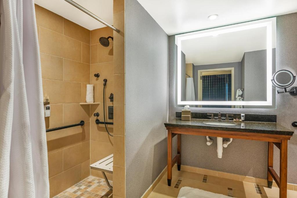 Omni Fort Worth Hotel - 