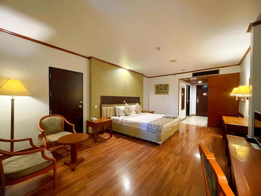 Arawana Regency Park Sukhumvit - Deluxe King Room
