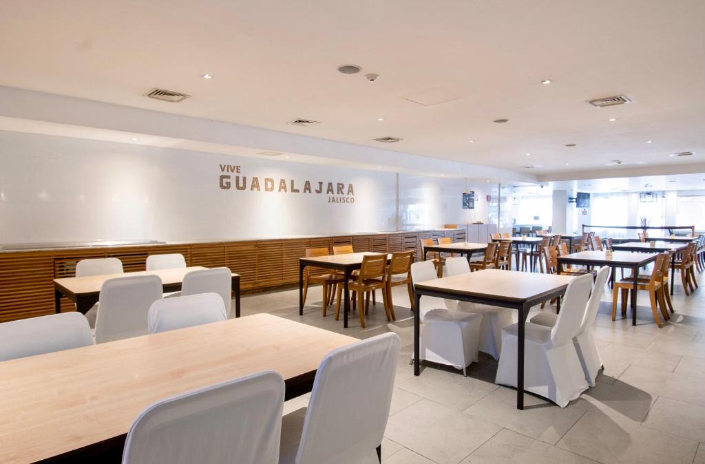 Restaurace v ubytování Hotel Plaza Génova Centro
