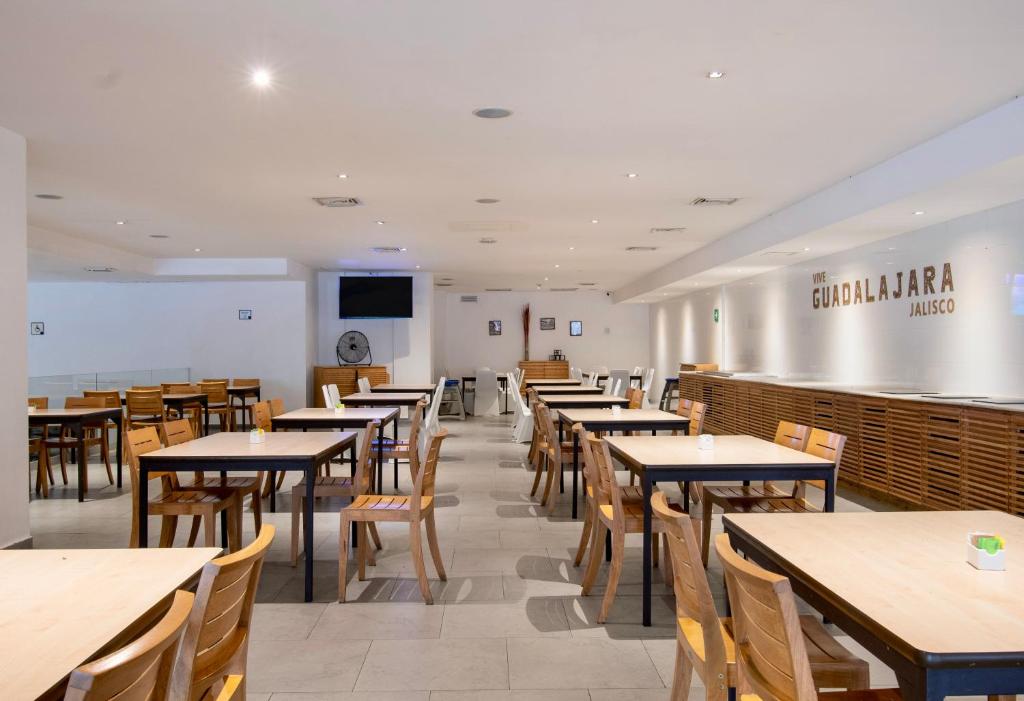 Restaurace v ubytování Hotel Plaza Génova Centro
