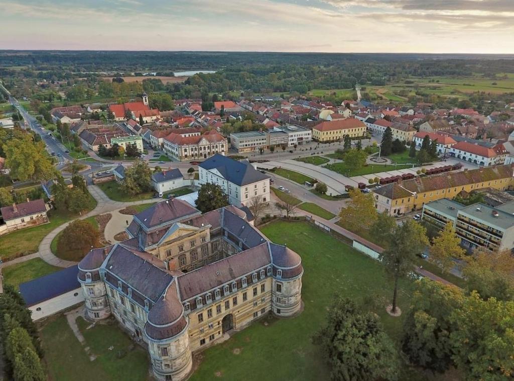 Bárkaház Kikötő Körmend 9900 Körmend, 1 Rábán Alul utca kép - 1