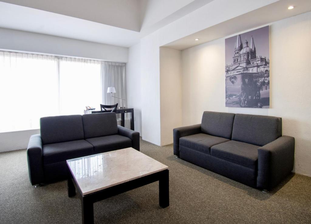 Posezení v ubytování Hotel Plaza Génova Centro