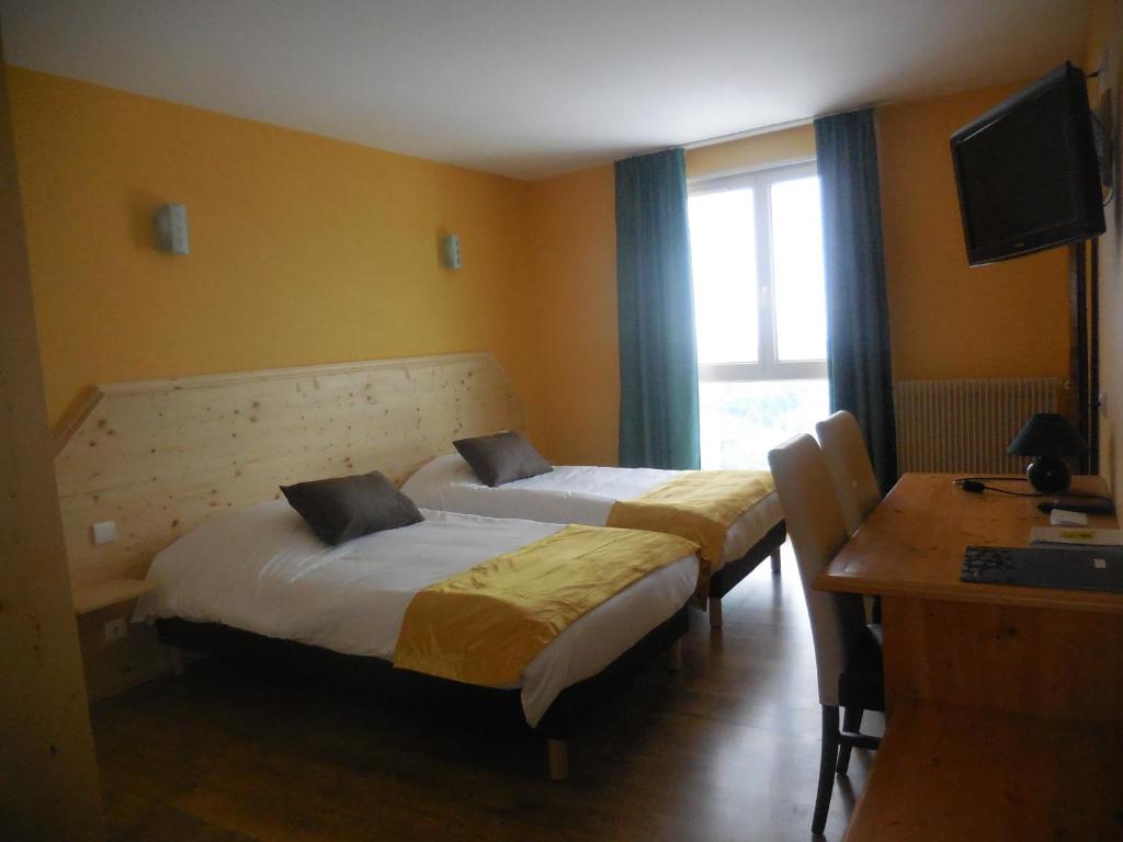 Logis Le Saint Cyr - Habitación Doble