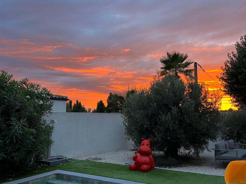 Zdjęcie z galerii obiektu CAP'NOMAD La Villa Nomade avec piscine proche plage Location du samedi au samedi w Cap d'Agde