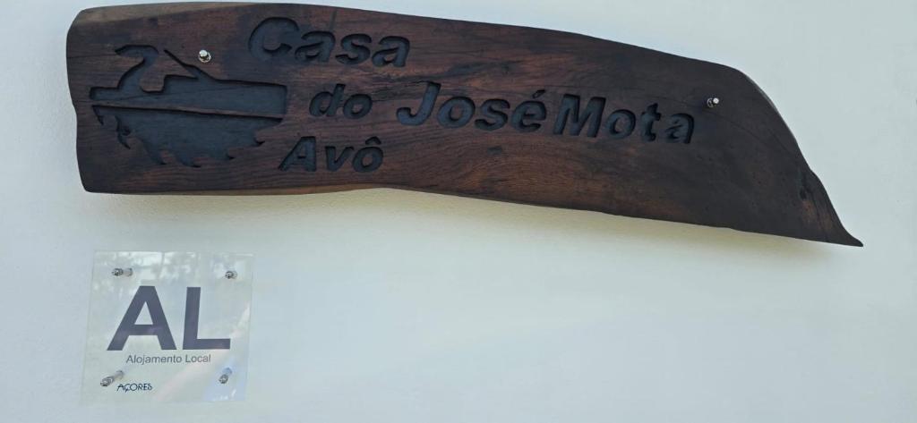 Sijil, anugerah, tanda atau dokumen lain yang dipamerkan di Casa do Avô José Mota