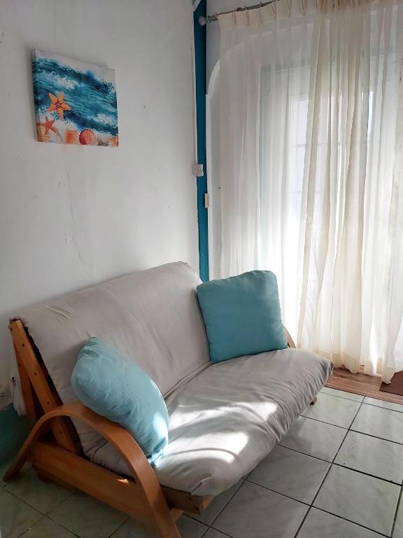 Posezení v ubytování Stay Awhile Studio Apartment - Live Like A Local