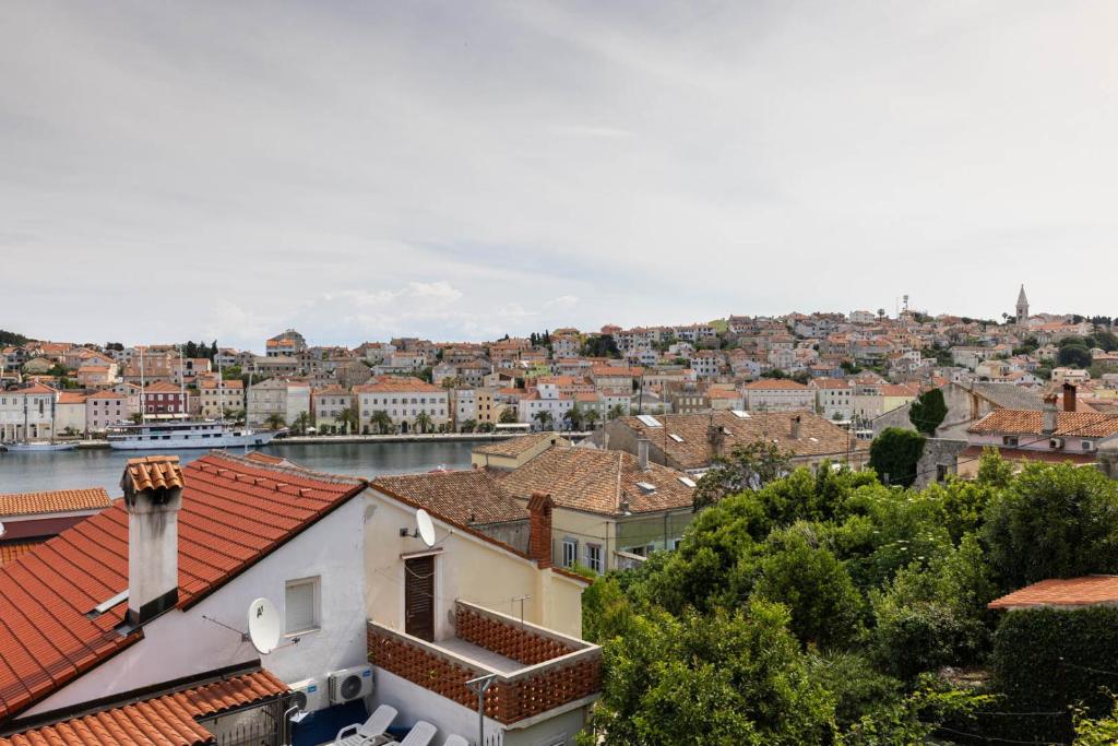 Nespecifikovaný výhled na destinaci Mali Lošinj nebo výhled na město při pohledu z bed and breakfast