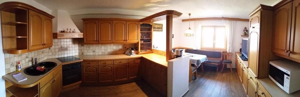 Kuchyňa alebo kuchynka v ubytovaní Ferienwohnung Stillerhof