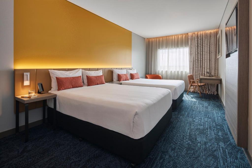 Travel Proud Rydges Sydney Airport Hotel - Camera Deluxe Queen Con Due Letti Queen
