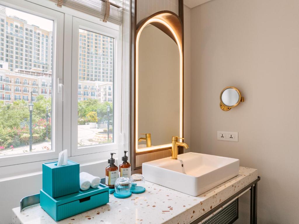 La Festa Phu Quoc, Curio Collection By Hilton - 3