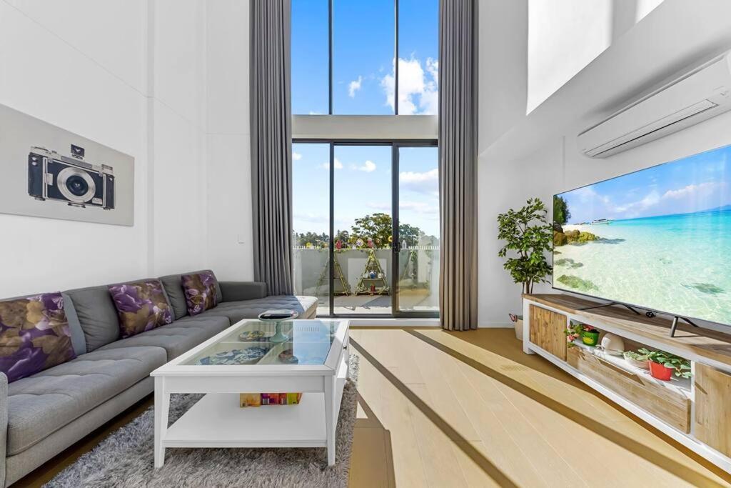 Beautiful view of High Ceiling Apartments With Boutique Hotel Amenities