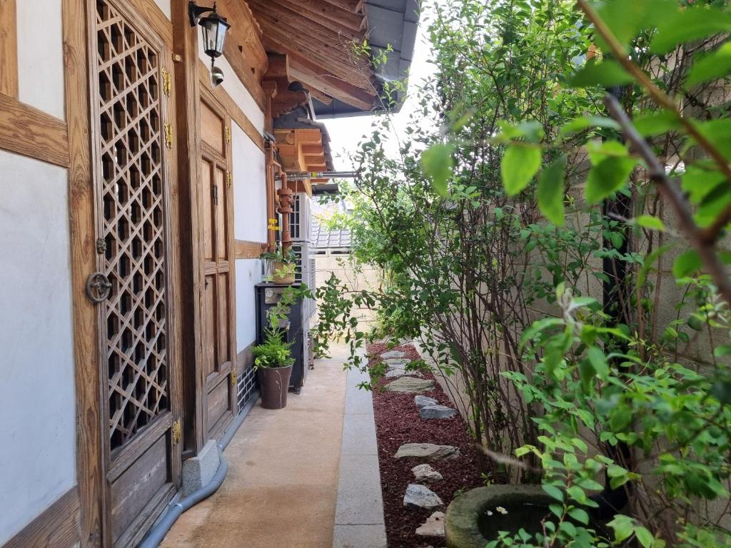 Zahrada ubytování Naru Hanok stay