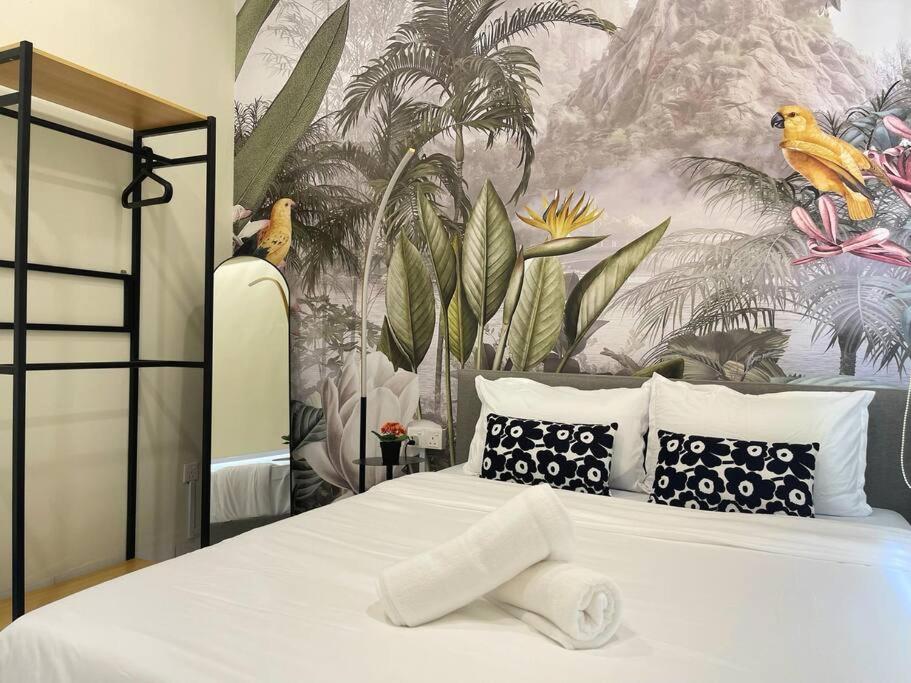 Heliconia Design Home With Pool BBQ KTV JB AEON Tebrauにあるベッド