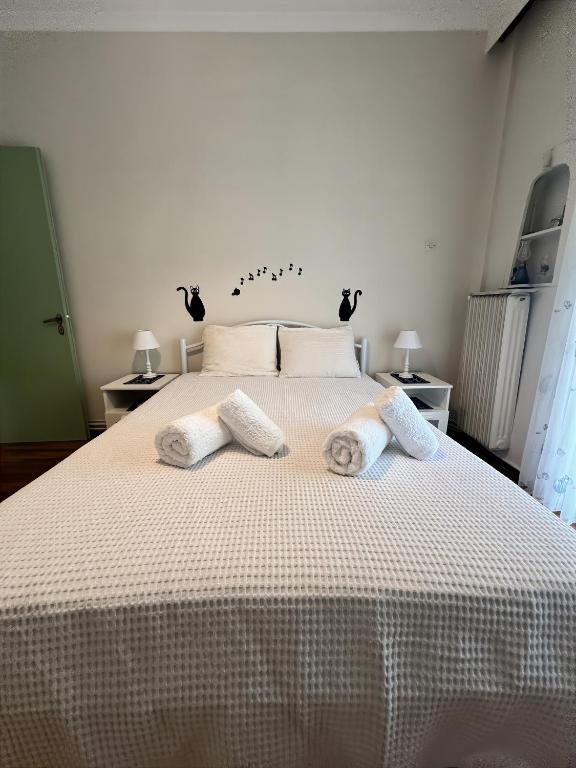 Sonia's SKG 3 Bedroom Family Apartment - Near Metro