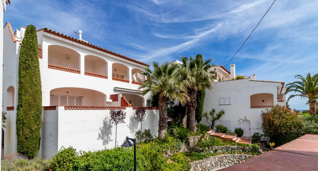 Fotografia z galérie ubytovania La FarellaComa 66 Apartamento con piscina comm v destinácii Girona