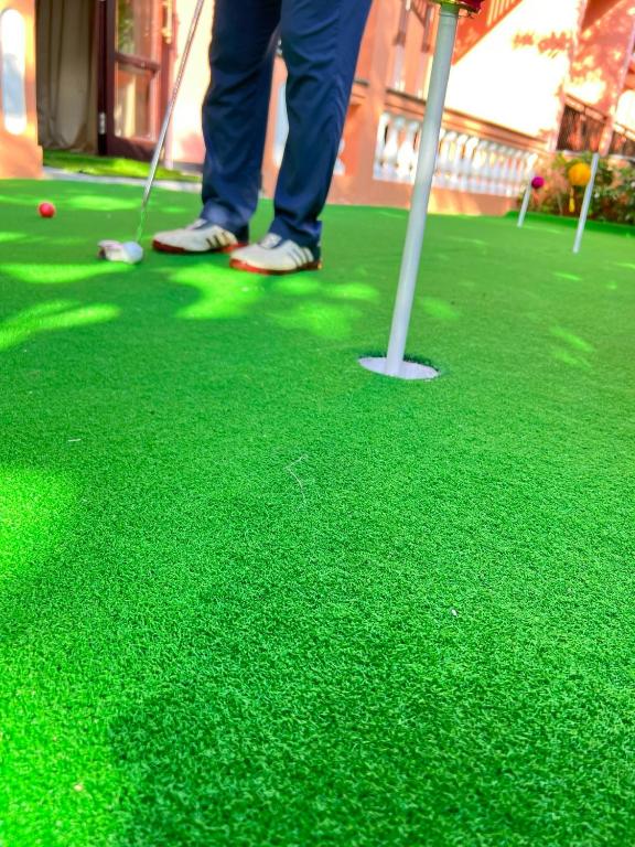 Golf v hotelu nebo okolí