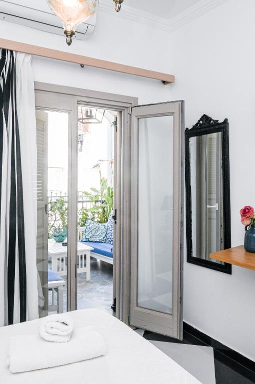 Georgia Pelekanou Studios - 8