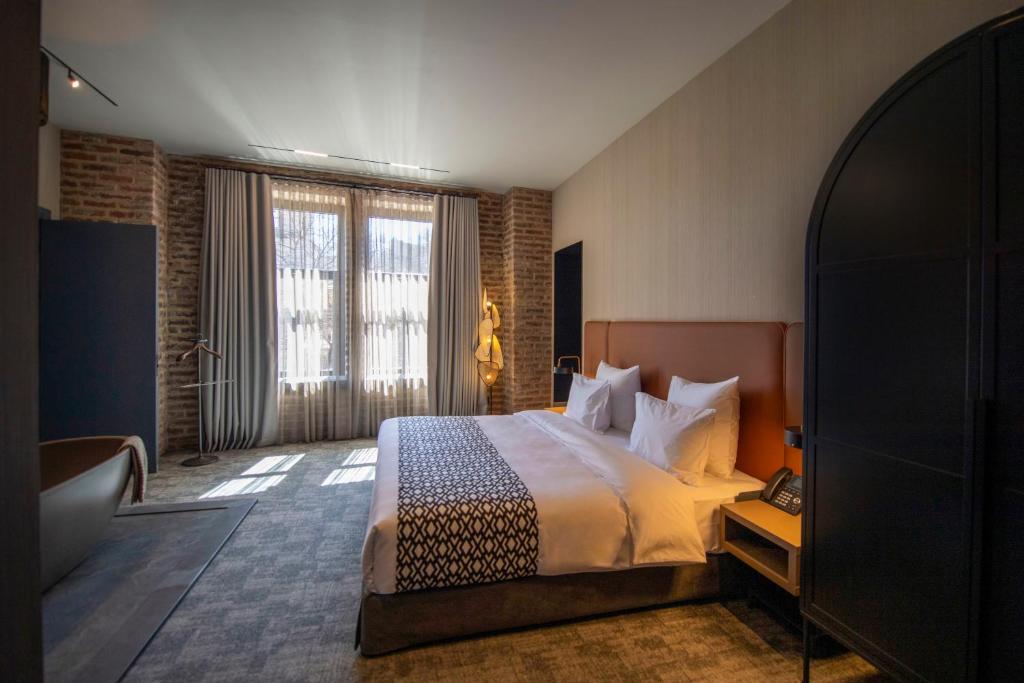 Qarvasla Hotel - Suite Familiar