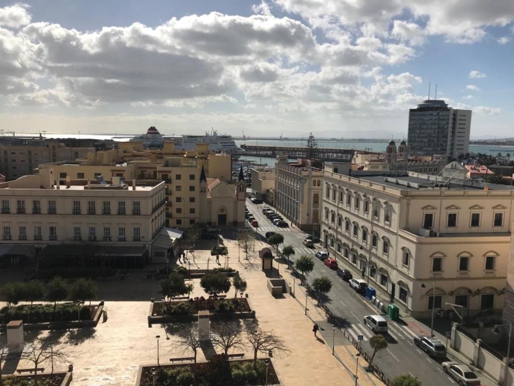 Nespecifikovaný výhled na destinaci Melilla nebo výhled na město při pohledu z hotelu