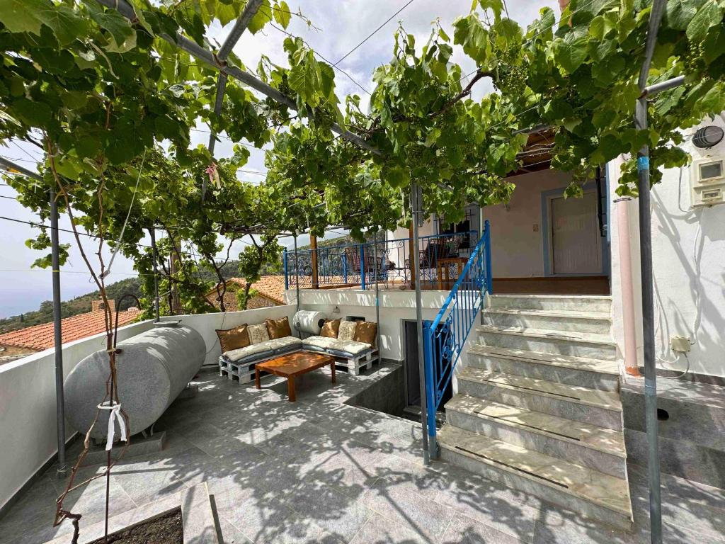 Balkon ili terasa u objektu Kalderimi View House