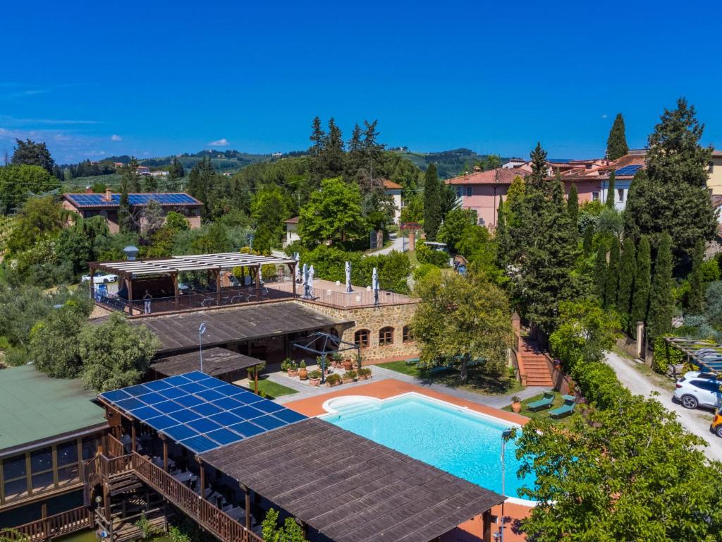 Bazén v ubytovaní Apartment Belvedere - CET122 by Interhome alebo v jeho blízkosti