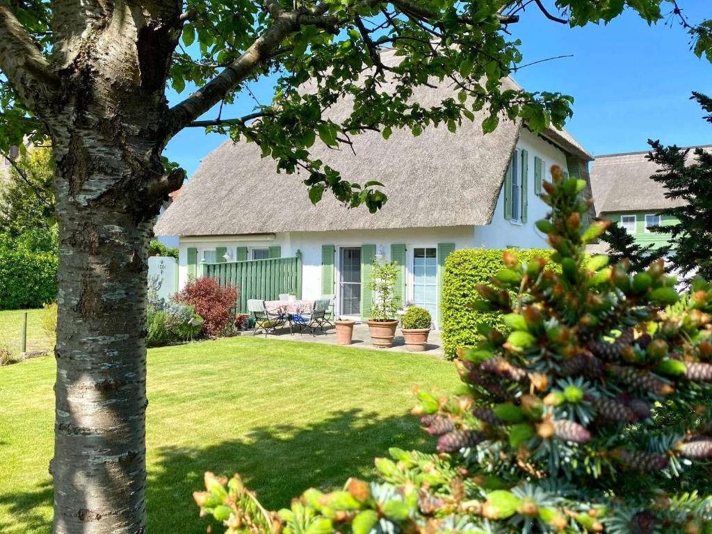 Aed väljaspool majutusasutust Ferienhaus Ostseekind Karlshagen