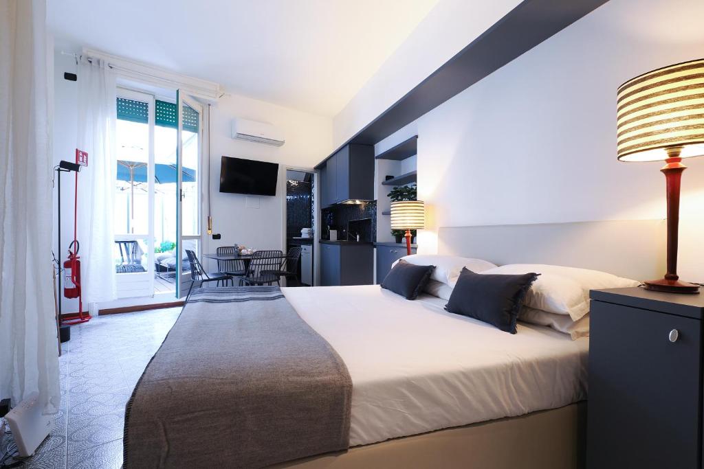 Ένα ή περισσότερα κρεβάτια σε δωμάτιο στο Duomo Terrace Suite