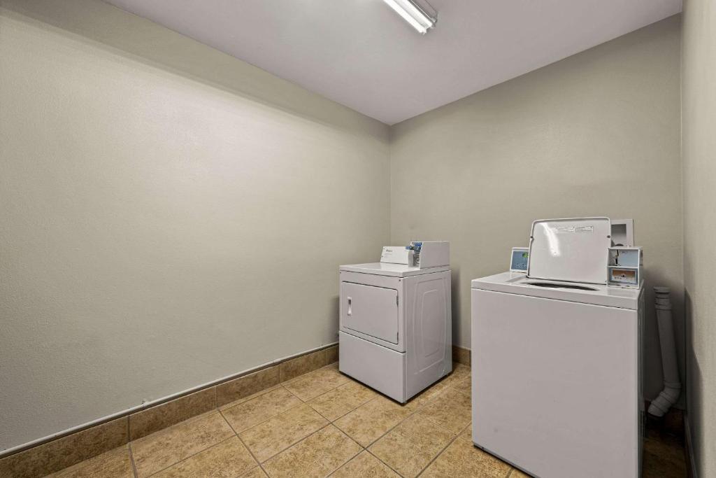 Quality Inn & Suites Matthews - Charlotte photo