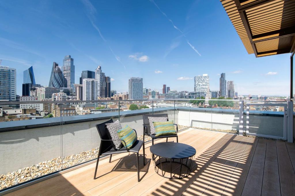 Hyatt Place London City East - Premium King Room With Terrace