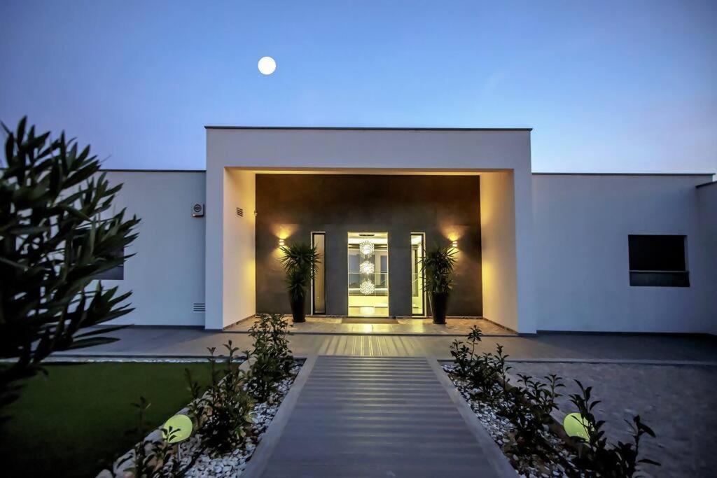 Luxury Modern Villa ÁGUIA MAR Stunning Sea View