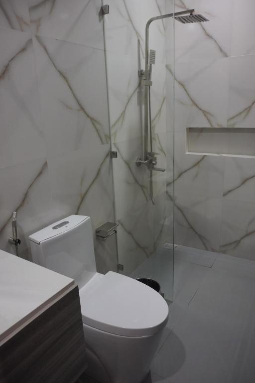 Koupelna v ubytování Avioré Hotel Tacloban