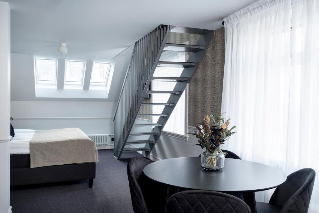 Hotel Reykjavík Saga - Resim 26