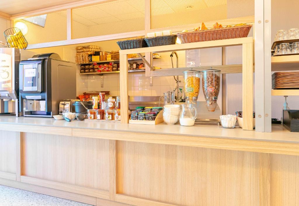 B&B HOTEL Nantes Centre - Resim 10