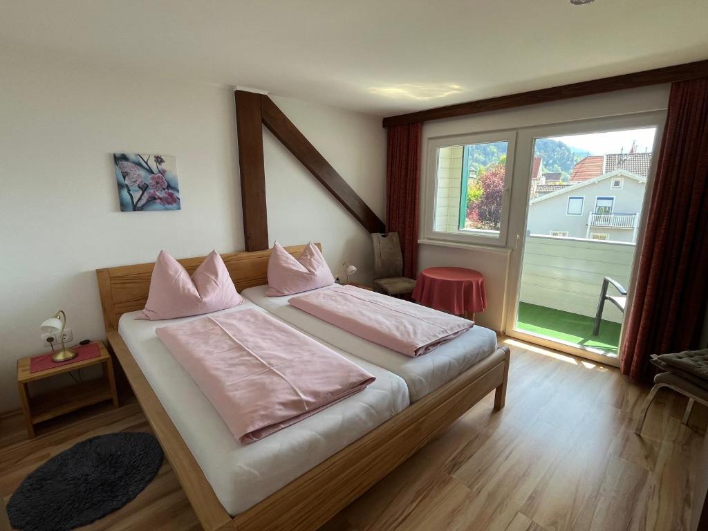 Postel nebo postele na pokoji v ubytování Seemüllnerhaus