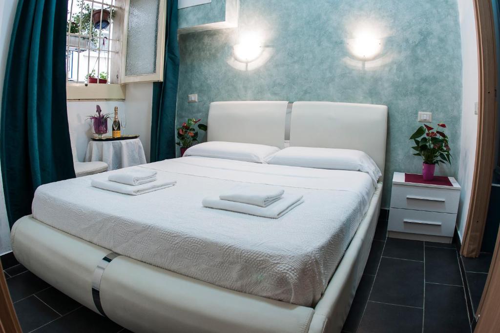 Gio' Suites - Superior Single Room