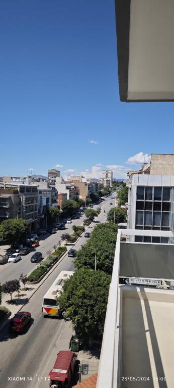 Be my guest-Your Urban Stay - Deluxe One-Bedroom Apartment With City View