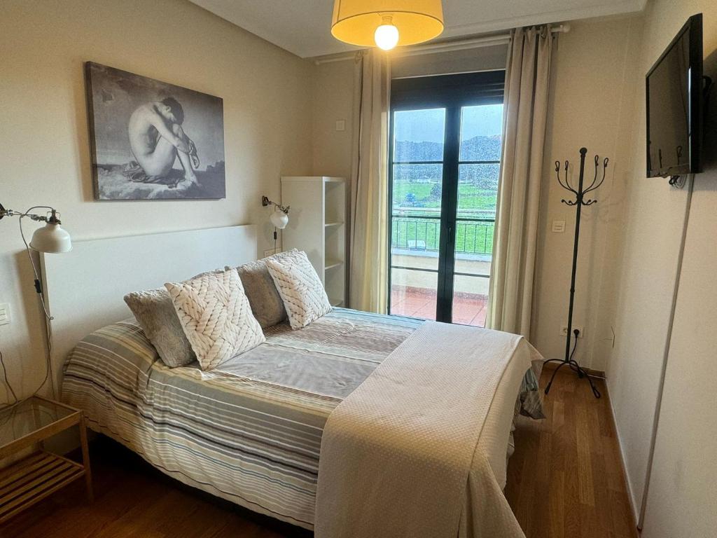 Costa SPA Ático de lujo - Playa de las Catedrales - Apartamento De Lujo De Dos Dormitorios Con Balcón