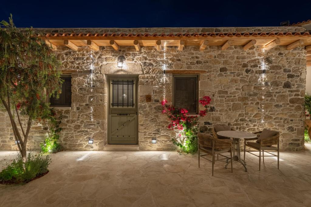 Patio nebo venkovní prostory v ubytování St-Ten Stone Built Village