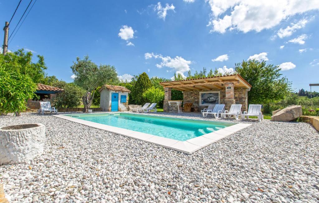 Bazén v ubytování Stunning Home In Izola With Wifi nebo v jeho okolí