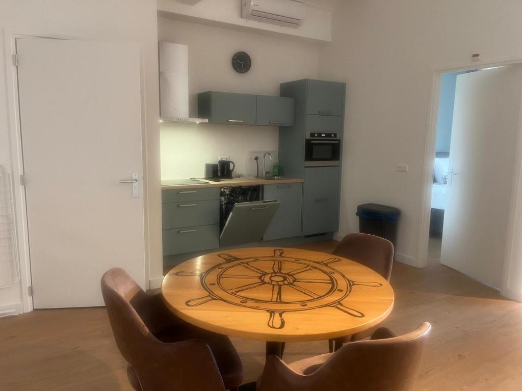Residentie Oosterschelde - Studio Apartment With Sea View