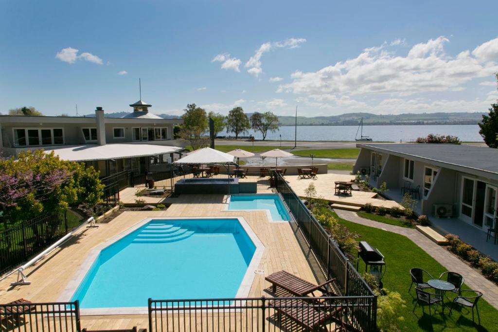 Anchorage Resort Taupo NZ - Resim 1