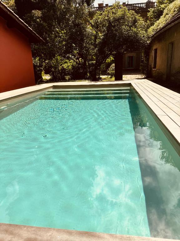 Bazén v ubytování Château à Toulouse nebo v jeho okolí
