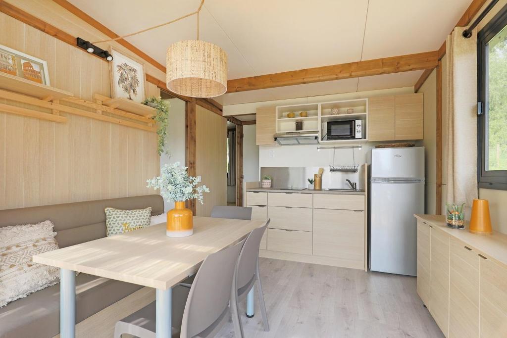 Camping Ushuaïa Village Les Chalets de Moulière - Chalet 2 Chambres