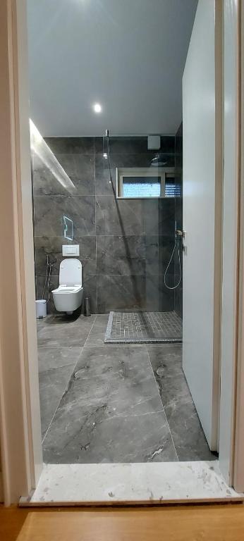 Koupelna v ubytování Hotel SHahini