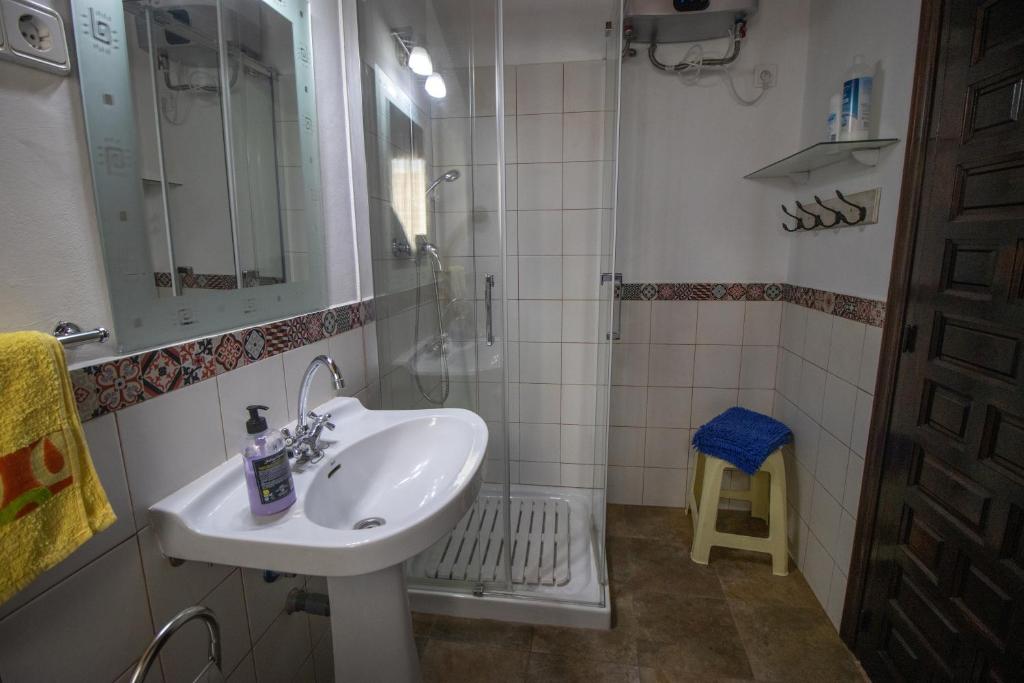 Łazienka w obiekcie Casa Aveda ( En la Roca)
