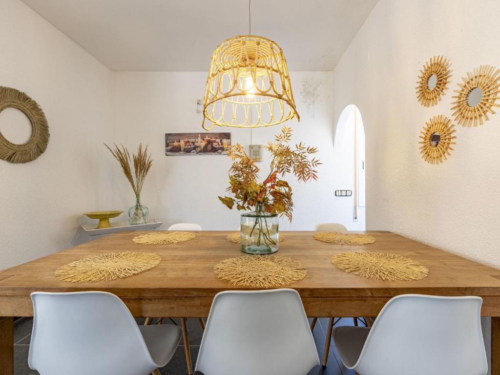 Fotografie z fotogalerie ubytování Holiday Home Sol by Interhome v destinaci Les tres Cales
