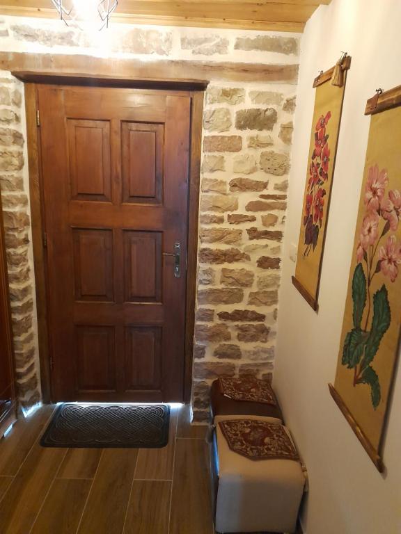 Fotografie z fotogalerie ubytování Guest House Ani v destinaci Gjirokastër