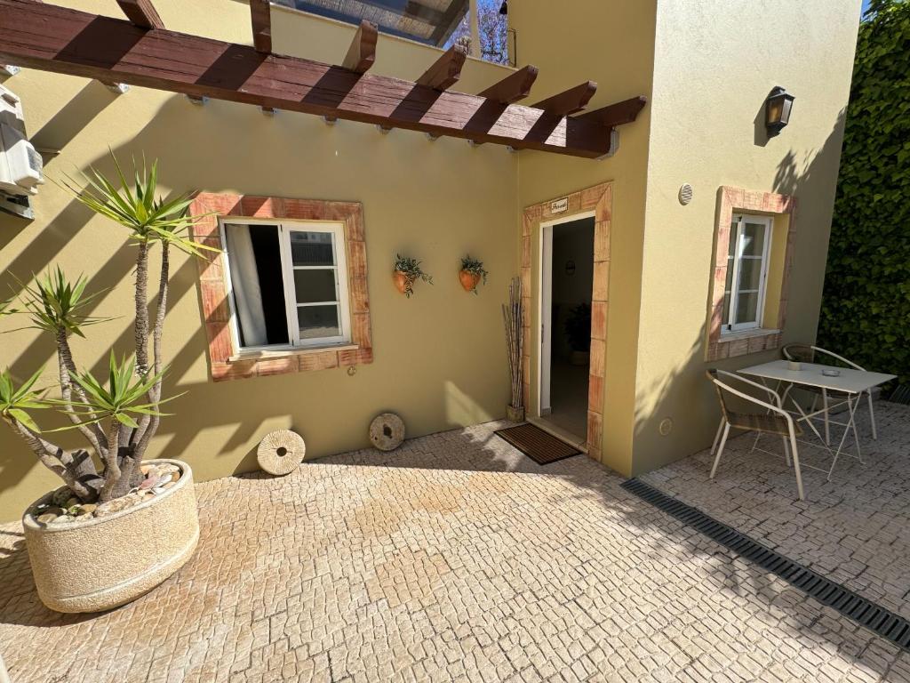 Happy Silva Guesthouse - 18